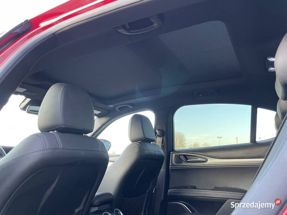 Alfa Romeo Stelvio bogate wyposażenie Tarnów
