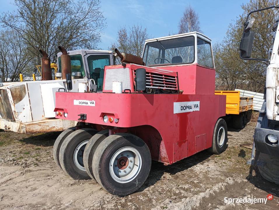 Stavostroj GRW Walec ogumiony 1976 w pełni Walce Kiełpino