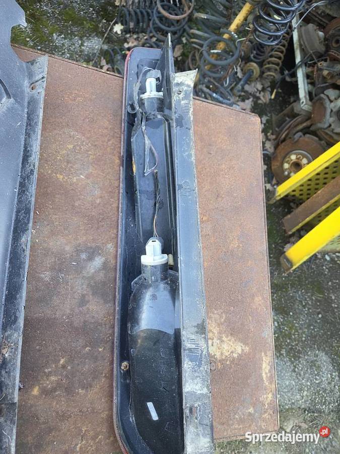 Lampy tylne Ford Focus MK2 hatchback Łagów sprzedam