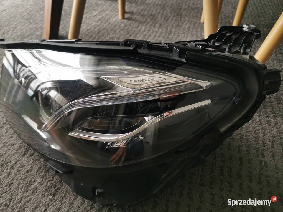 LAMPA LEWA PRZÓD MERCEDES W213 A2139064704KZ