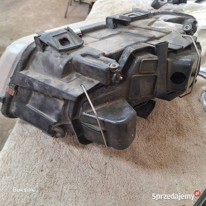 Lampa przednia lewa Audi A6c5 z 1999r Piaseczno