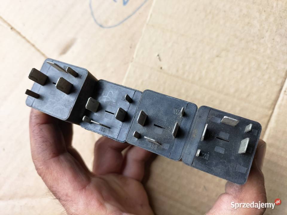 PRZEKAŹNIK 117 357906121 12V AUDI VW SEAT Przekaźniki lubelskie Kamień-Kolonia