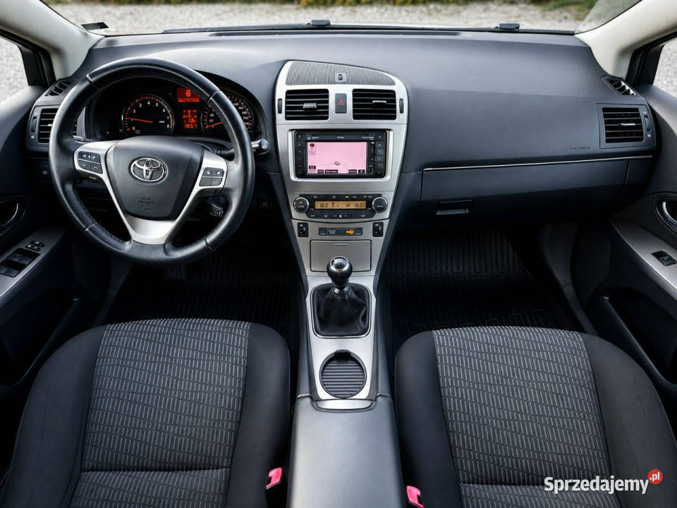Toyota Avensis III 2009 4/5 Sadlno