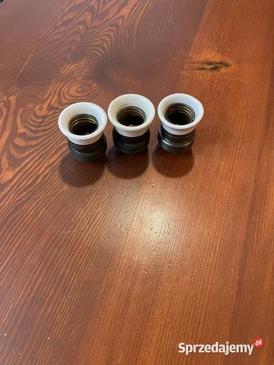 Stare oprawki stalowe z porcelanką E27 Chudów