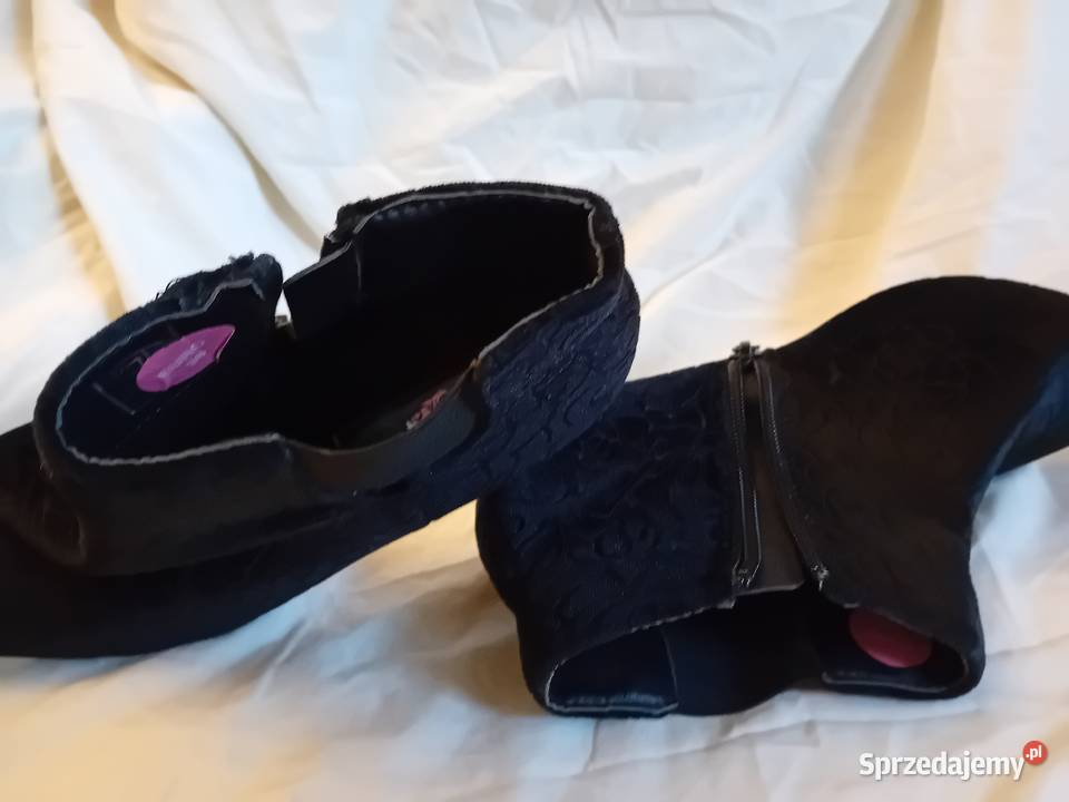 Buty botki kolor czarny motyw kwiatowy rozmiar Kraków