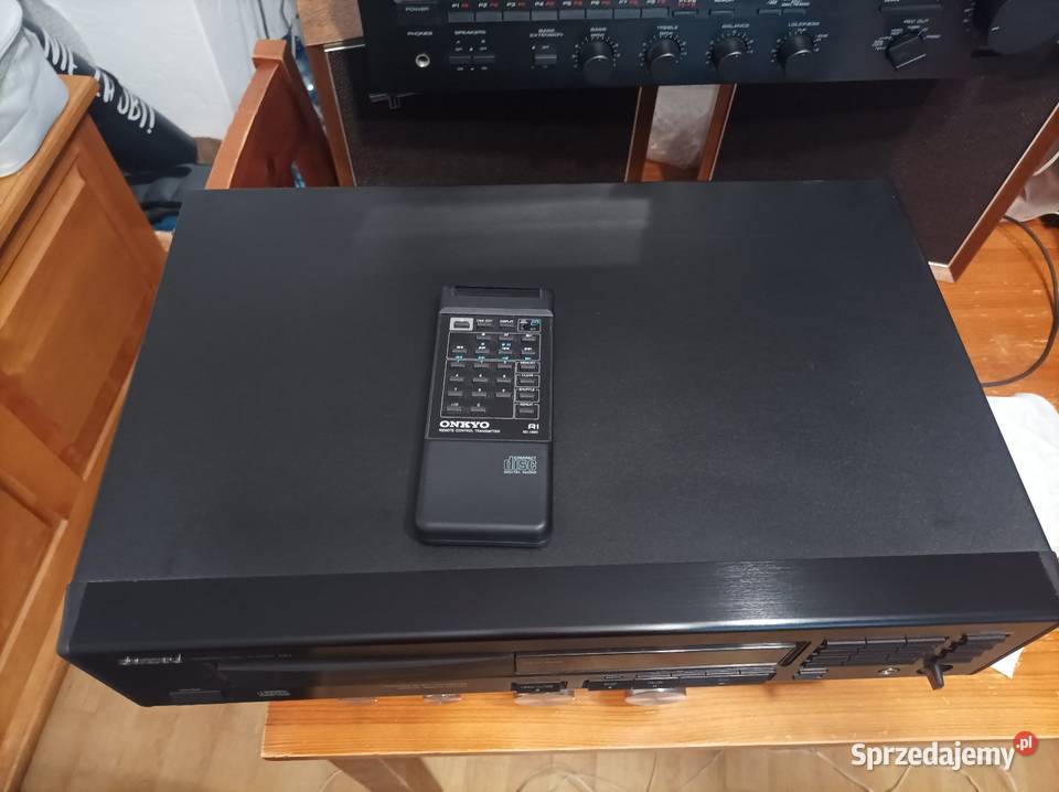 Onkyo CD DX6920 z pilotem RC196C czarny Odtwarzacze CD i MD sprzedam