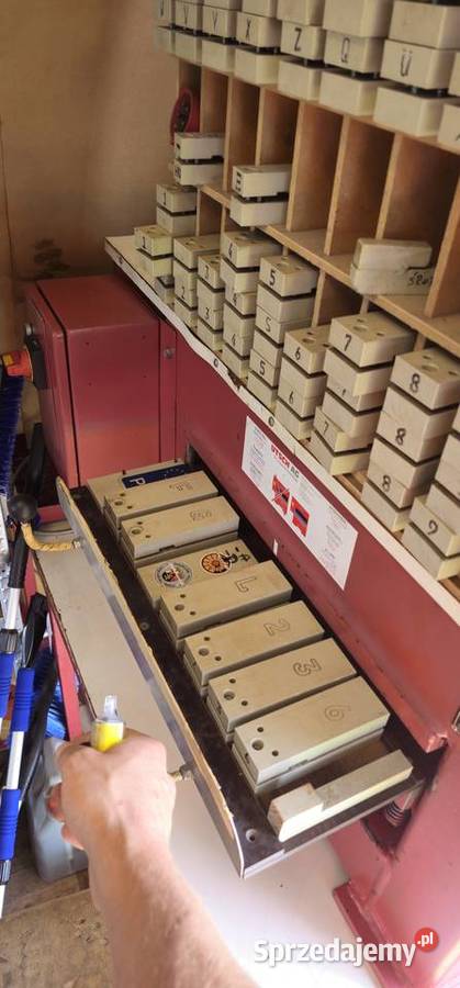 Kompletny zestaw maszyn do tłoczenia tablic Produkcja Łąka sprzedam