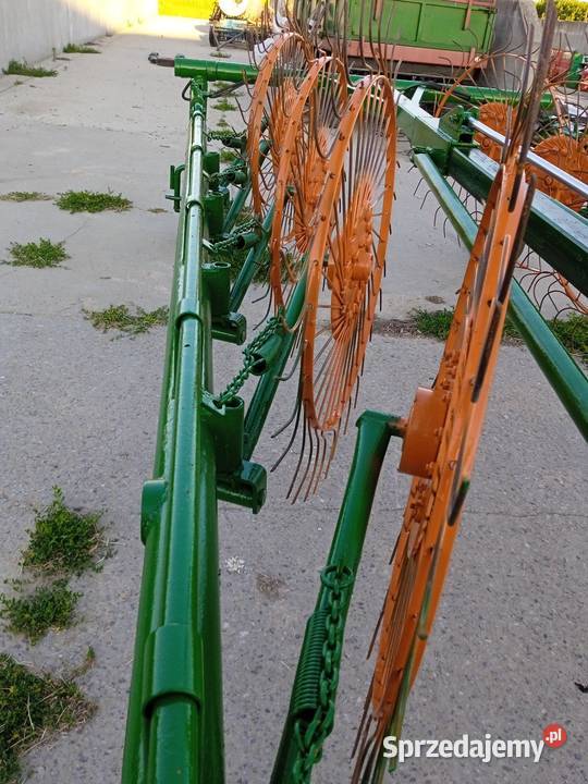 Zgrabiarka do siana i sianokiszonki Suszeń