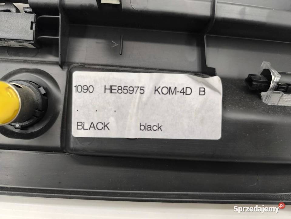 OSŁONA BAGAZNIKA MOCOWANIE ROLETY FORD FOCUS MK3