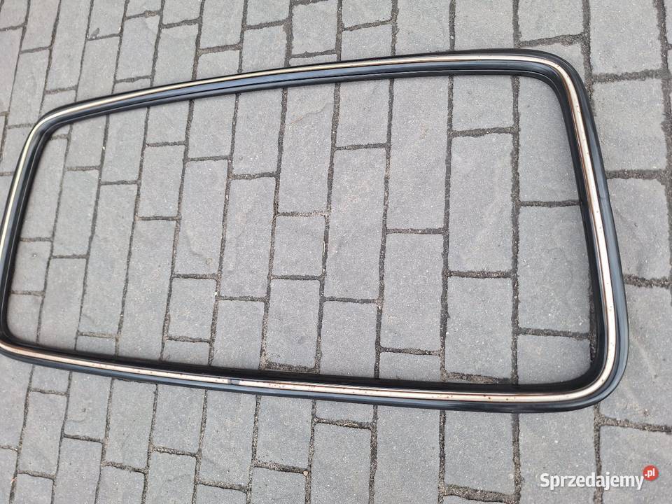 Fiat 126p uszczelka z klinem tył Zaniemyśl
