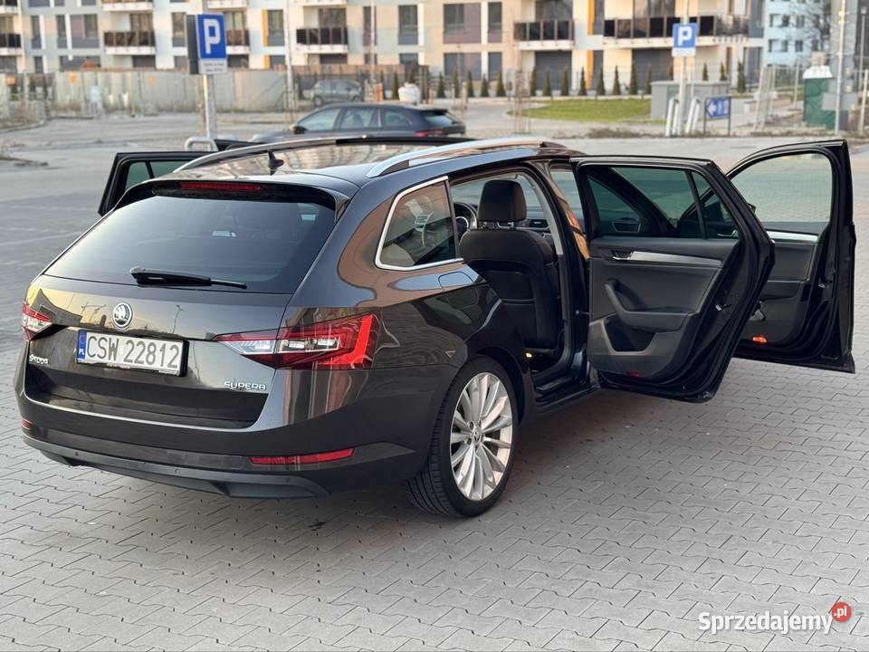 Skoda Superb DSG ALU 19 Tempomat Skóra Panorama 1600cm3 Toruń
