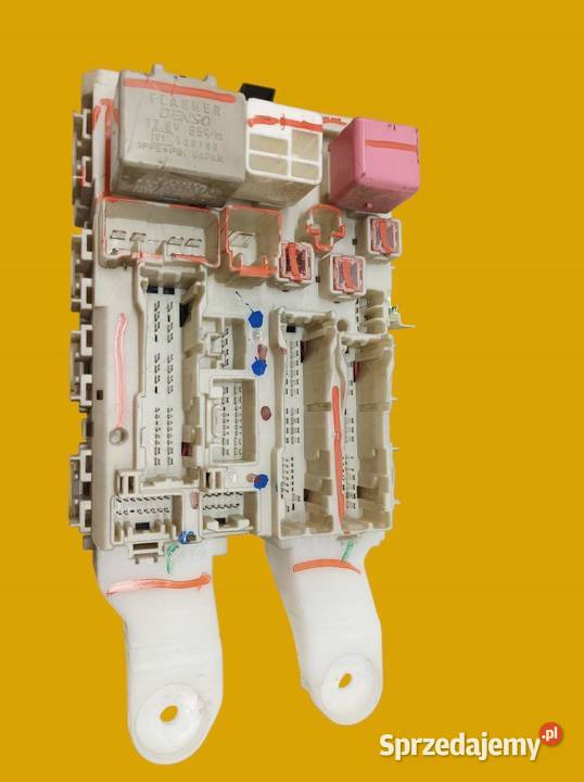 SKRZYNKA BEZPIECZNIKÓW MODUŁ 8273002150A 20 D Rok produkcji 2008 świętokrzyskie sprzedam