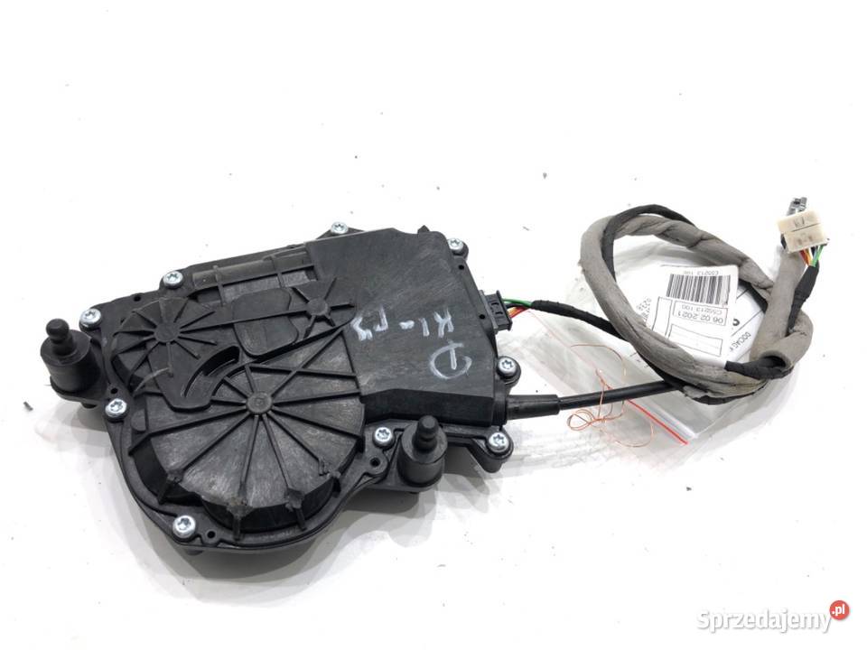 DOCIĄG KLAPY TYŁ BMW G30 7383561 44 625 osobowe