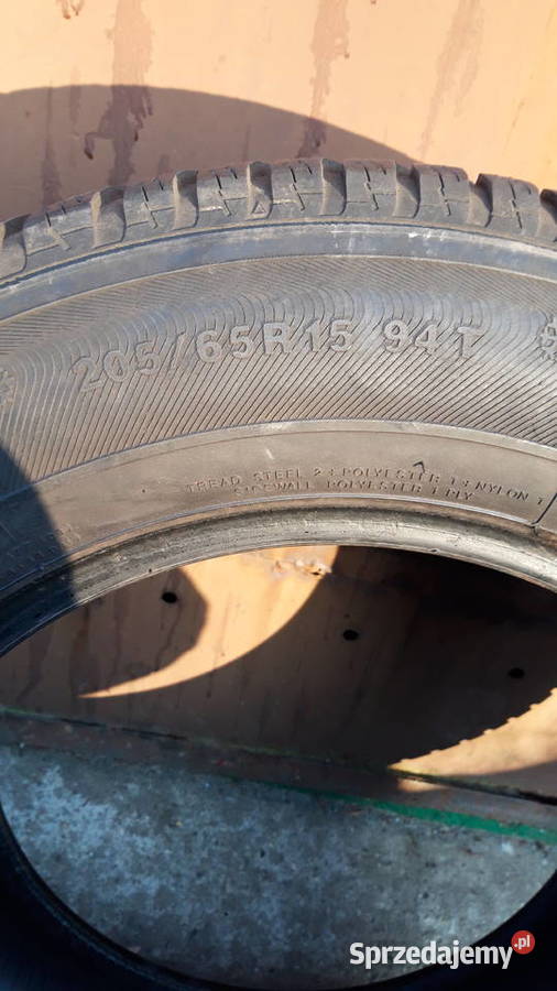 Opony zimowe 20565R15 94T Kumho Opony Głuchołazy sprzedam