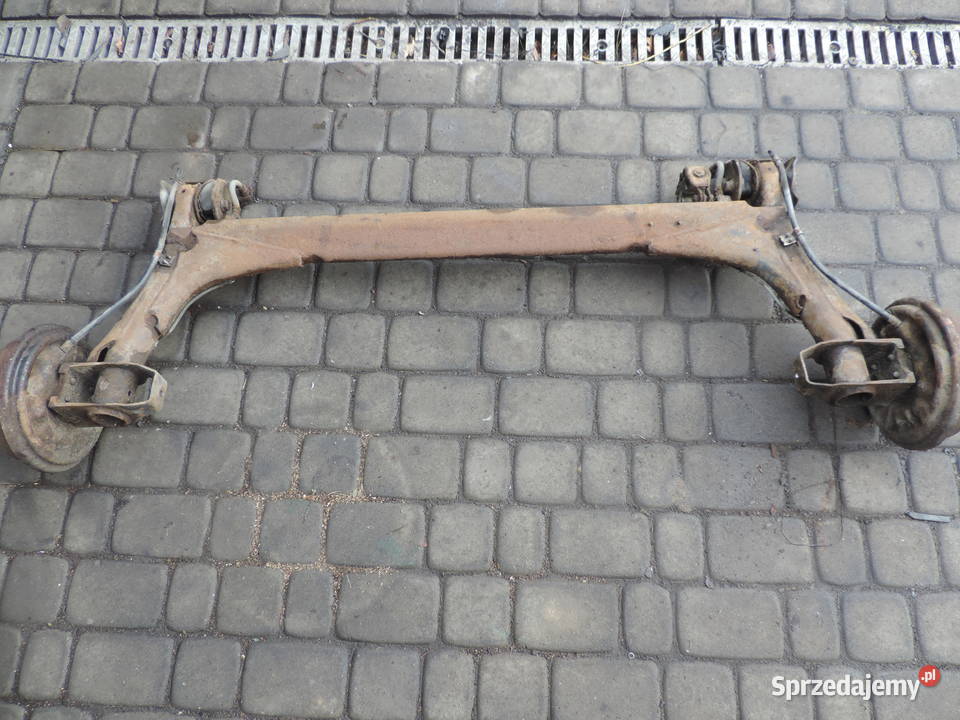 BELKA TYŁ VW GOLF 3 HB 5D Rok produkcji 1996