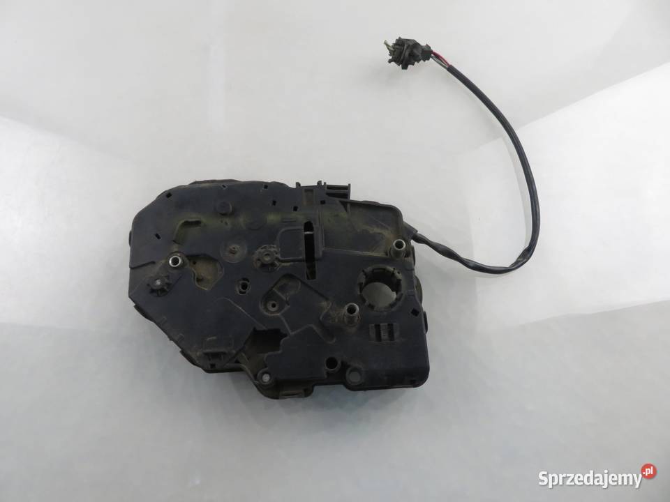 ZAMEK KLAPY VW CADDY III Variant 2K0827426C