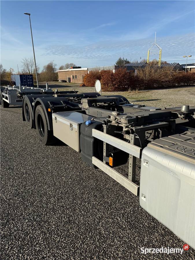 Bdf 3 osiowy 6x2 Volvo