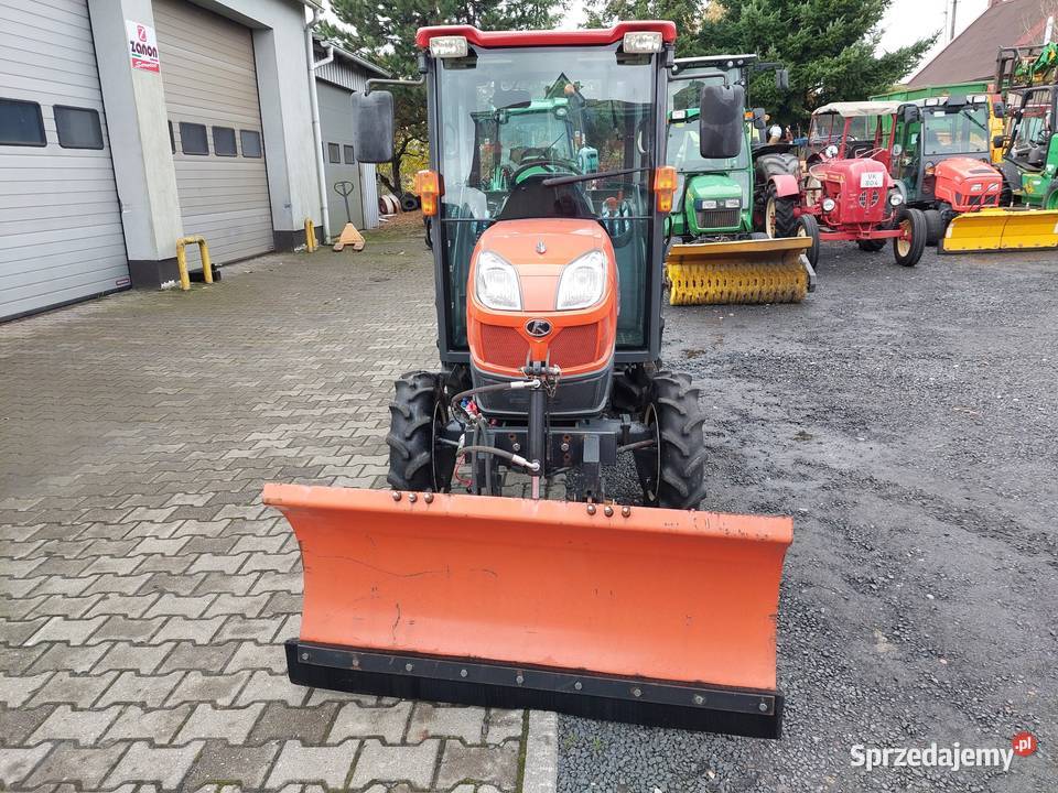 Ciągnik ogrodniczy komunalny Kubota T240D z Łubowo