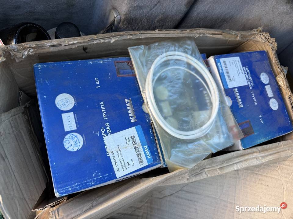 Kamaz części wał korbowy tłoki tuleje Silniki Krapkowice sprzedam