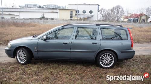 Sprzedam Volvo v70 2002r AUTOMAT BENZYNA GAZ HAK sprzedam