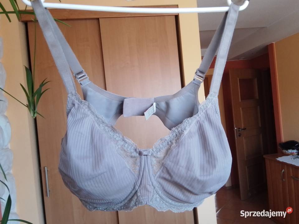 Miękki biustonosz Triumph na fiszbinach GB40DEU 90cm śląskie Sosnowiec