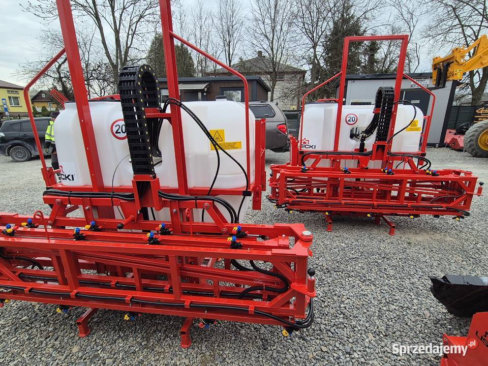 Opryskiwacz hydraulicznie składany 1500l 15m