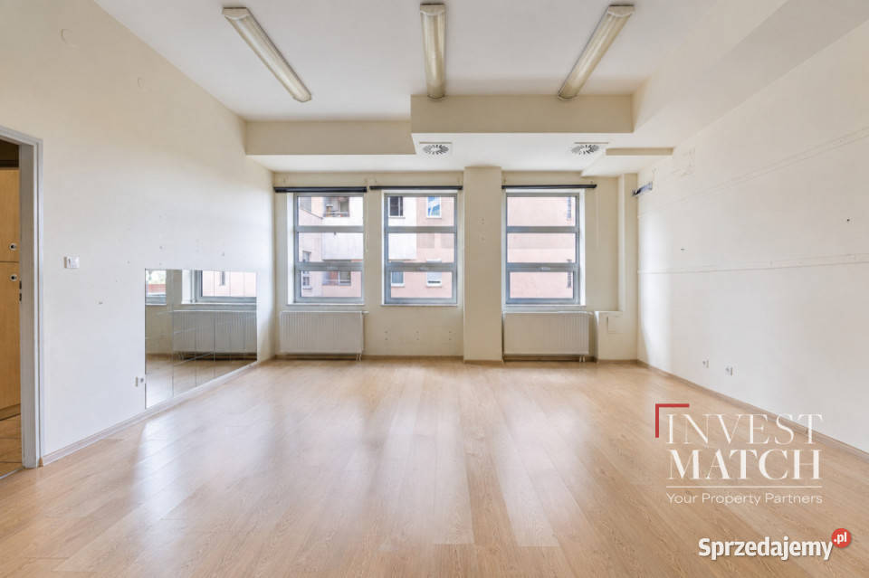 sprzedaży lokalu Warszawa Ostrobramska 631m2 sprzedam