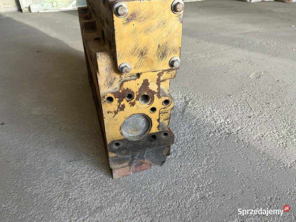 głowica silnika CAT 3054C łódzkie Działoszyn sprzedam