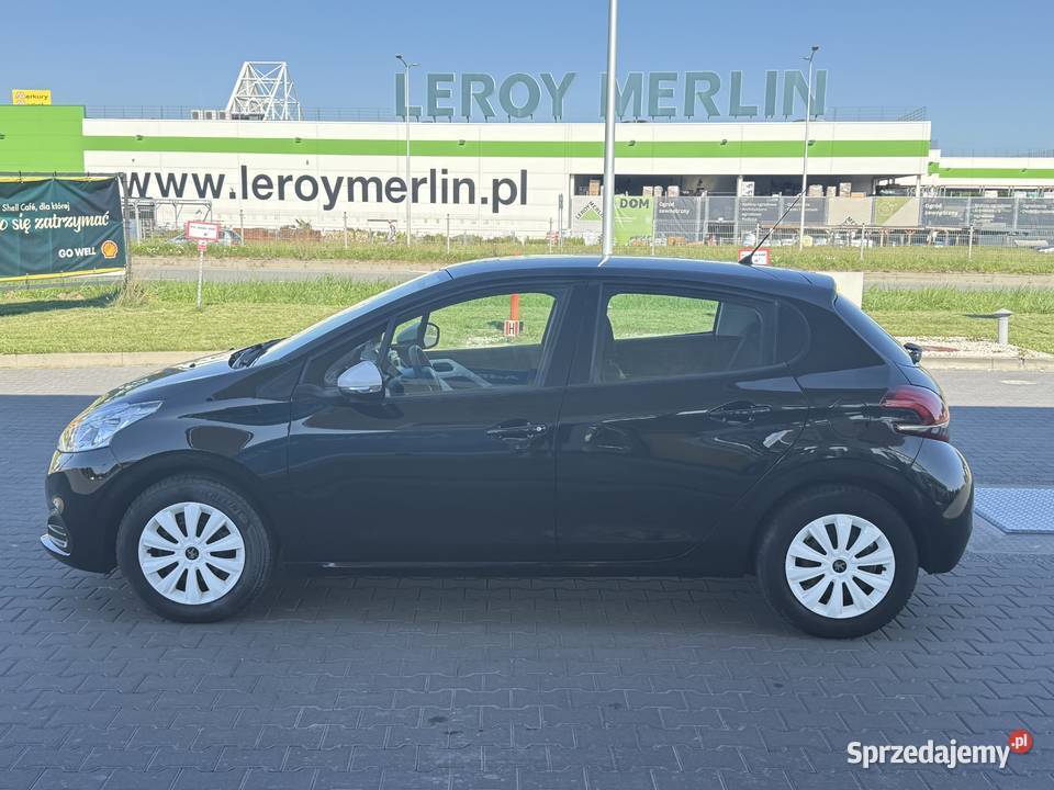 Peugeot 208 10 50 kW 2015 niski przebieg 35 000 podkarpackie
