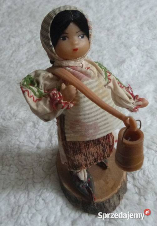 Mołdawska lalka ludowa Dziewczyna z koromysłem