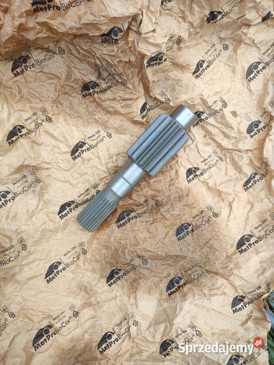 Półoś zwolnicy John Deere 1075 1085 1177 1188 sprzedam