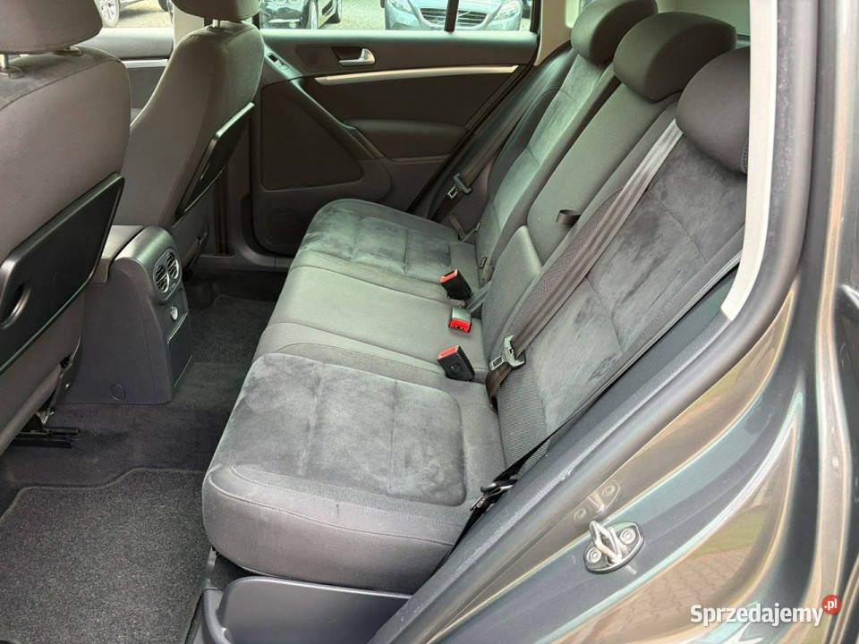 Volkswagen Tiguan 14 TSI Kamera cofania lakier metallic Lipówki