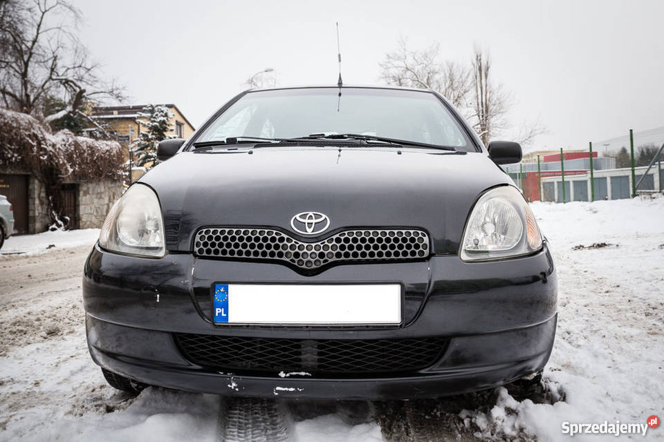 Toyota Yaris czarna perła Poznań Sprzedajemy.pl
