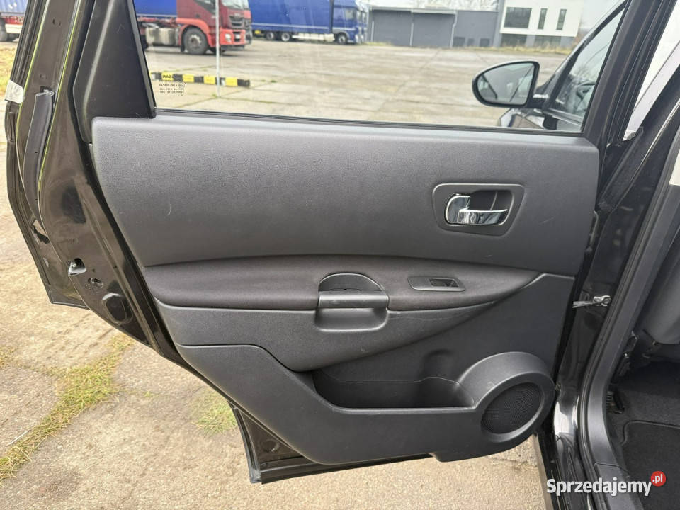 Nissan Qashqai2 Nissan Qashqai2 7 osób 2013 16 nieuszkodzony Słupsk