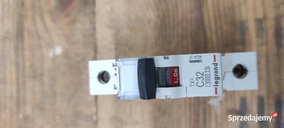Legrand TX3 B10 B16 C16 B25 C25 C32 Mielec
