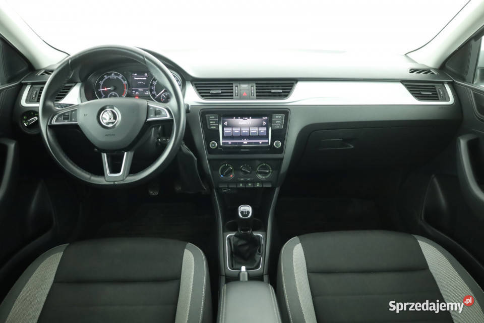 Skoda Rapid 10 TSI światła przeciwmgielne Piaseczno