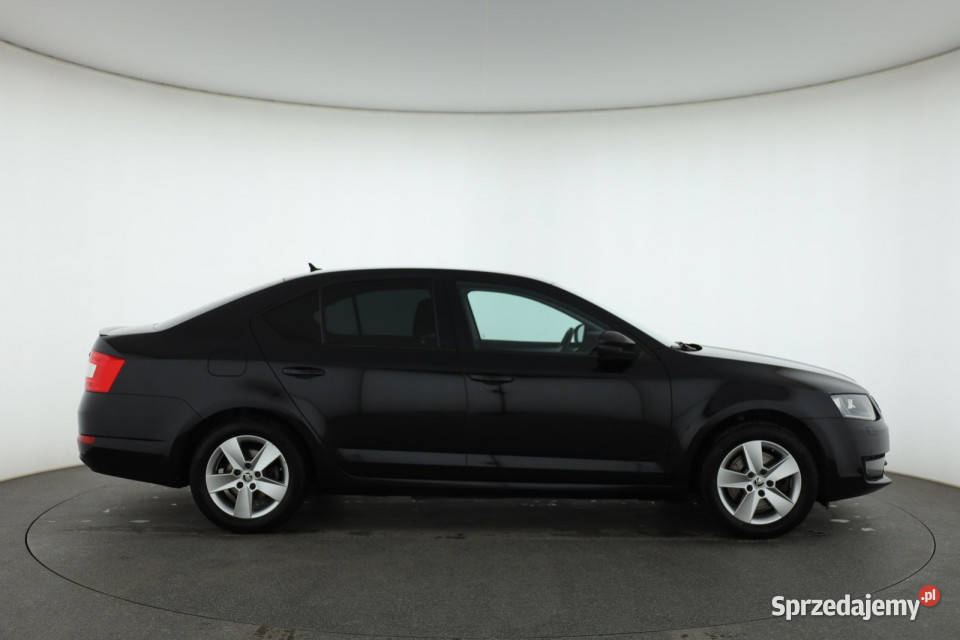 Skoda Octavia 18 TSI światła przeciwmgielne Piaseczno