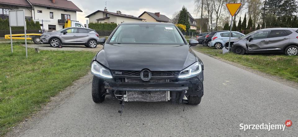 Volkswagen Golf VII 16 TDIuszkodzony 214000km Wadowice