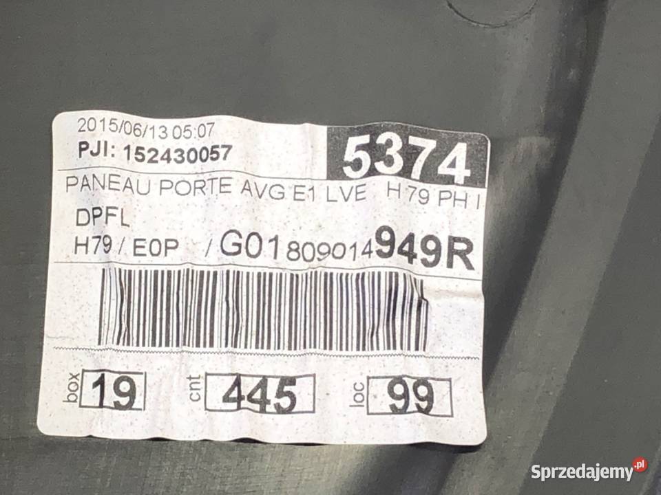 BOCZEK DRZWI LEWY PRZÓD DACIA DUSTER 809014949R osobowe Tapicerki samochodowe