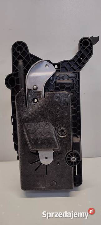 VW TIGUAN II PODSTAWKA AKUMULATORA 5QF915321C Schowki, półki