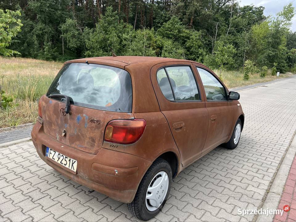 Toyota Yaris 10 VVTi 65 2003r Rusty look Zielona Góra