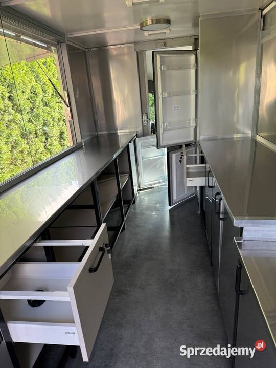 Food Truck Samochód gastronomiczny Mercedes 95KM Koło