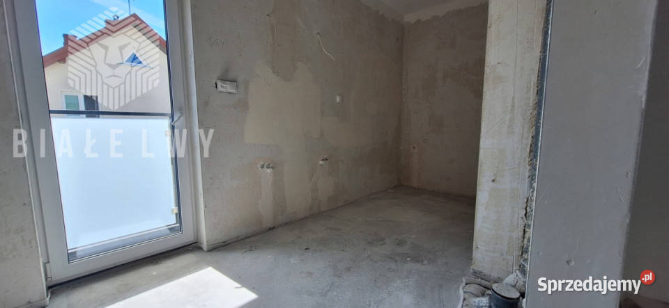 sprzedaży domu szeregowego Długa Kościelna pustak