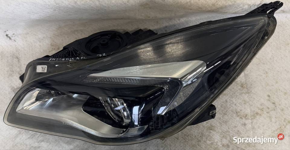 Lampa lewa Opel Insignia A Lift BiXenon skrętny Rok produkcji 2015 Jasienica