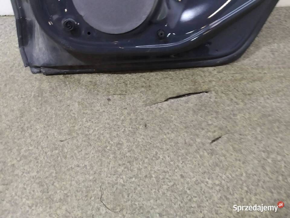 DRZWI PRAWE TYŁ LI7F LEKKO USZKODZONE VW Rok produkcji 2017