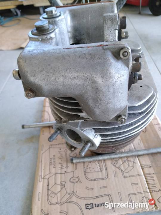 Junak m10 głowica cylinder całość Cylindry, głowice, pierścienie Kruszwica