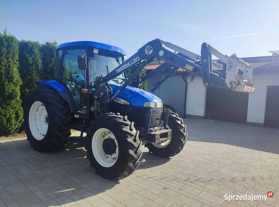 holland TD80D z ladowaczem lubelskie Grabów Szlachecki
