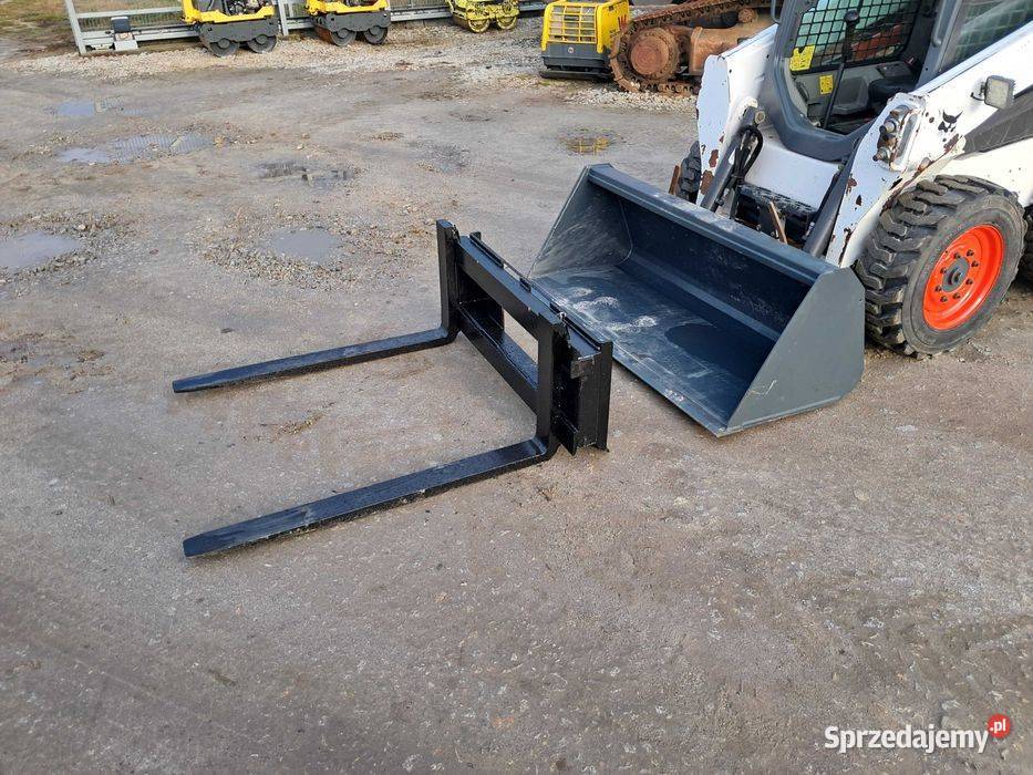 Miniładowarka BOBCAT S 530 14r 28t 130 S 100 220 Pozostałe