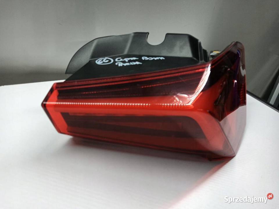 LAMPA PRAWA TYŁ TYLNA CUPRA BORN 10E945096A osobowe Lampy przednie
