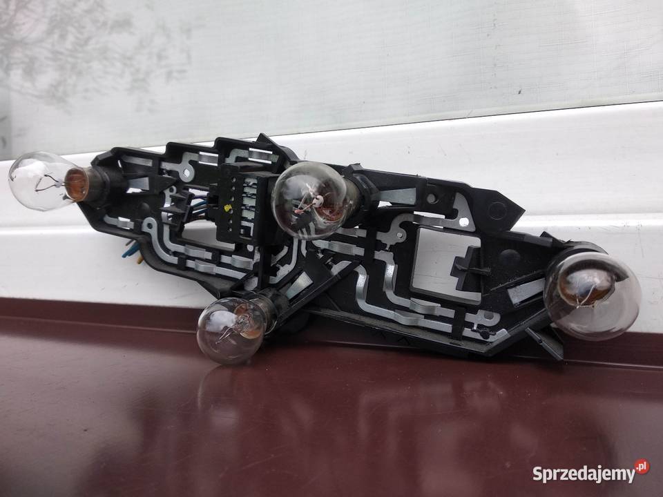 Peugeot 307 hatchback wkład oprawka lampy tył